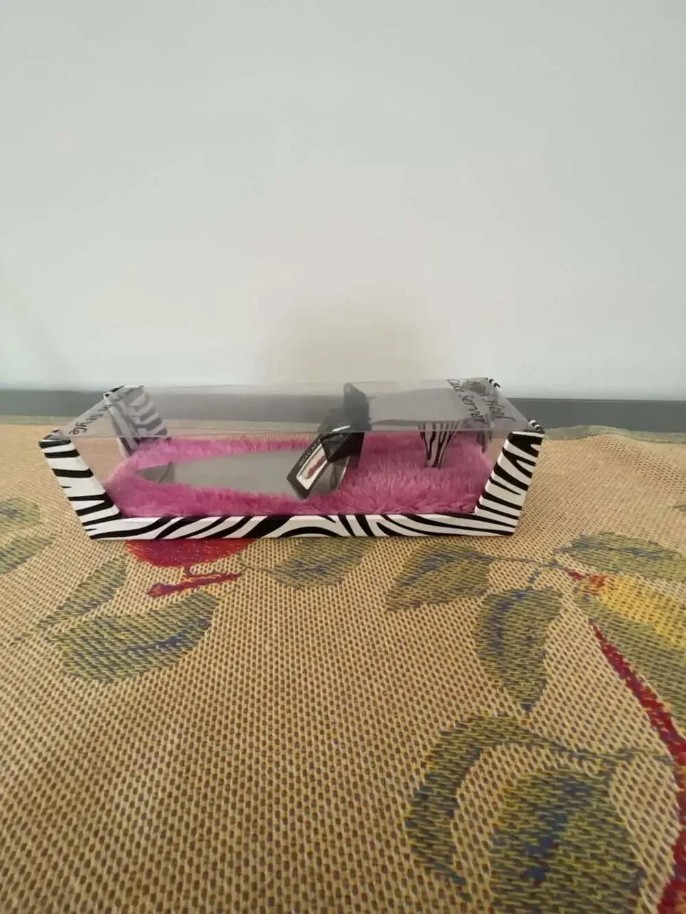 Wild Eye Designs Zebra Print High Heel Cake Server w/Removable Magnetic Heel